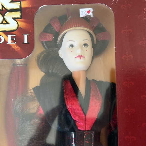 NIB Ultimate Hair Queen Amidala doll from Star Wars Episode 1 - Picture 2 of 7